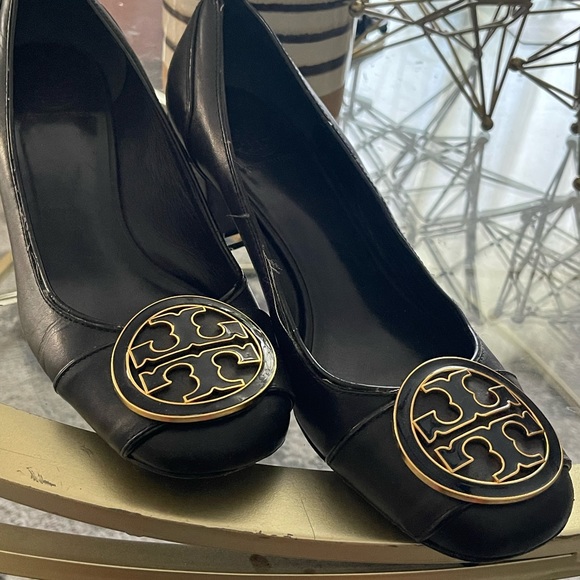 Tory Burch stock heeled shoes - Picture 2 of 9